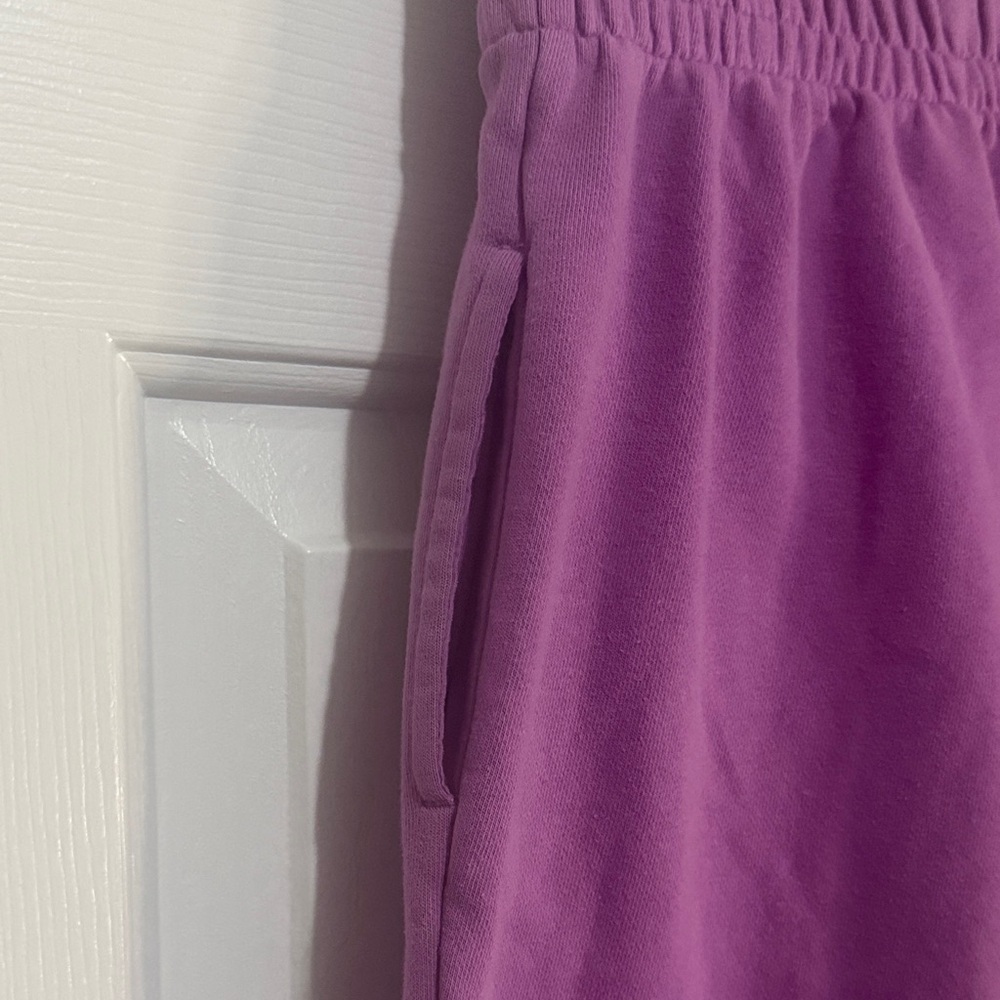 Wild Fable Lilac Flared Sweatpants size small - Picture 4 of 4